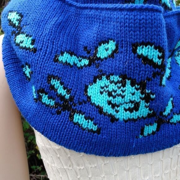 NWT Betsy Johnson Blue & Mint Floral Infinity Scarf - Picture 9 of 12